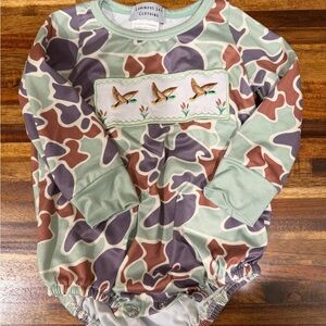 Luminous Sky Clothing Baby Romper with Duck Embroidery - Sage, Mauve, Brown